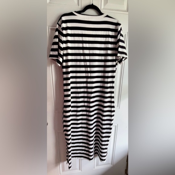 NWT Floral Blooming White & Black Stripe Side-Slit V-Neck Maxi Dress - Picture 6 of 13